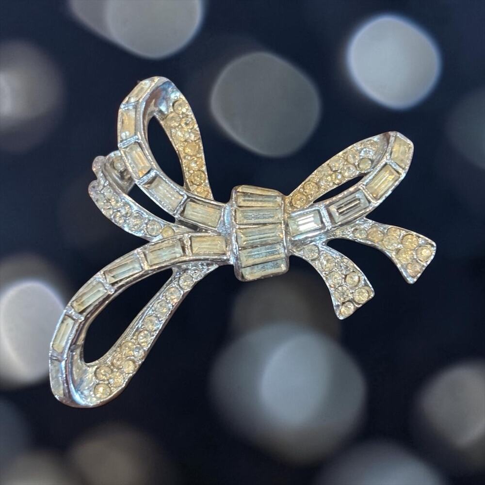Vintage Signed TOPS Rhinestone Bow Brooch Art Deco Baguette Ribbon Silver Tone